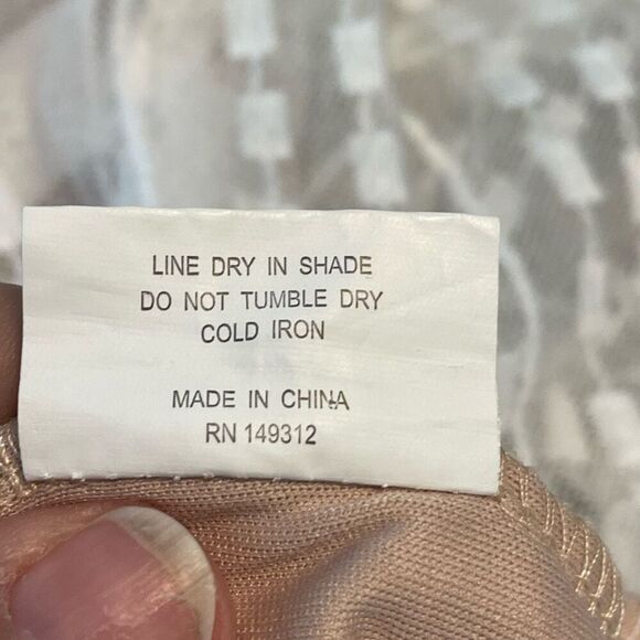 Selfie Leslie Dreamy Off The Shoulder Dress Ivory Tan Lace High Low Ruffle S - Picture 12 of 13